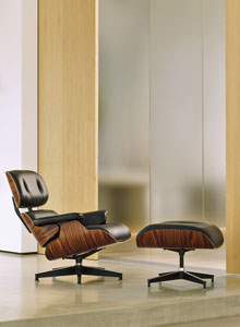 Lounge Chairs on Herman Miller Eames Lounge Chair And Ottoman
