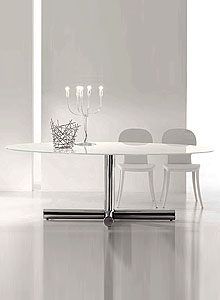 Bonaldo Surfer Modern Oval Dining Table by Giuseppe Vigano