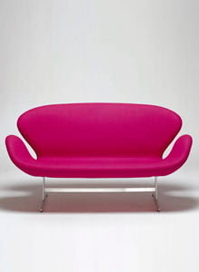 Fritz Hansen Swan 3321 Modern Sofa by Arne Jacobsen