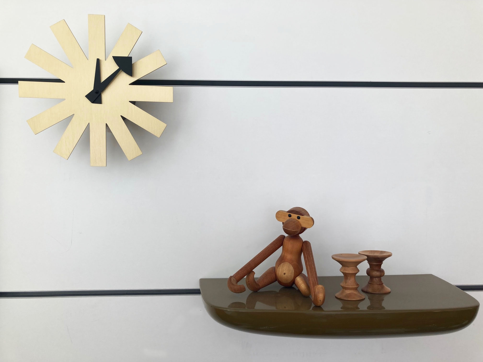 Vitra George Nelson Asterisk Clock – Vertigo Home