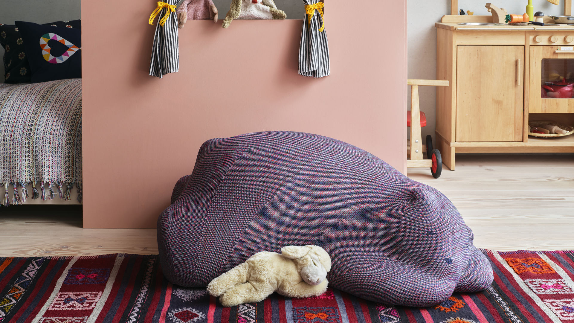 Vitra Resting Bear Animal-Shaped Pouf by Front | Stardust Vitra Resting Bear Animal-Shaped Pouf by Front | Stardust