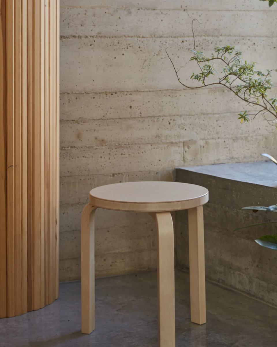 椅子 Artek Stool 60 Limited Edition Marimekko ArtekのStool 60(スツール60)80周年！ 記念モデルをまとめました