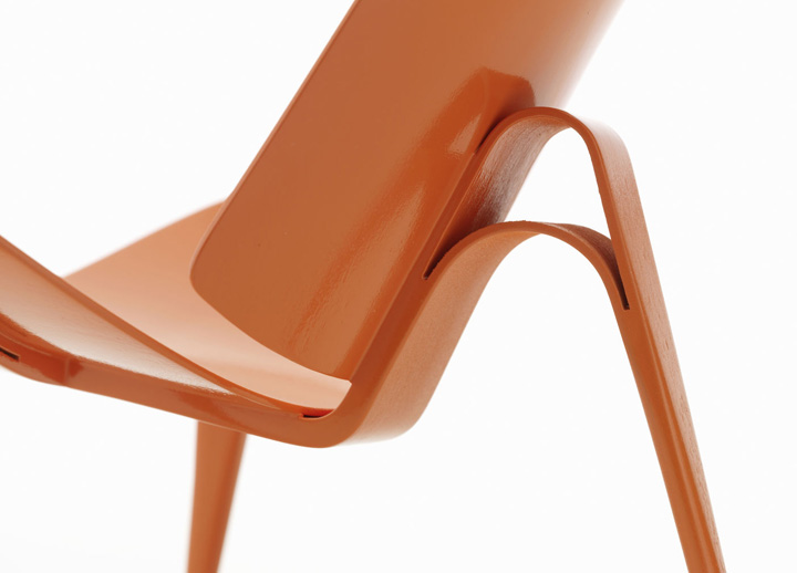Vitra Miniature 4.75-inch 3 Legged Chair by Hans J Wegner Stardust