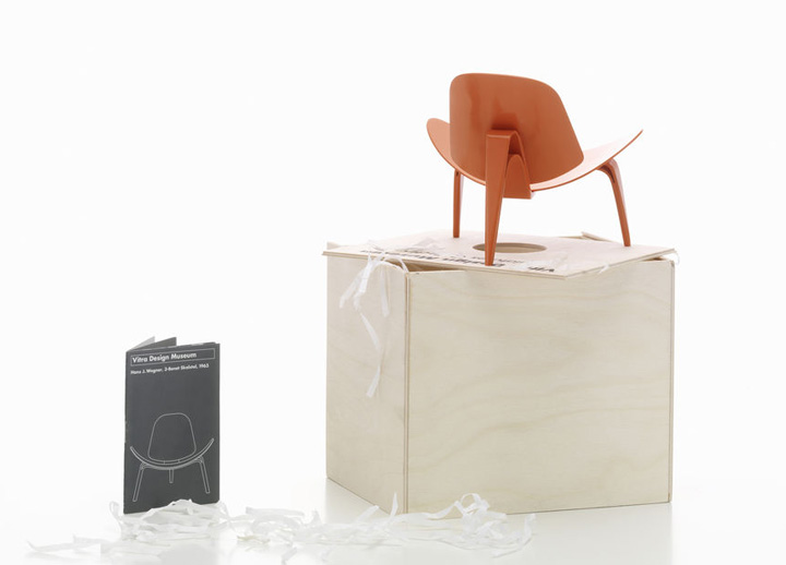 Vitra Miniature 4.75-inch 3 Legged Chair by Hans J Wegner Stardust
