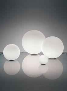 Dioscuri Modern Round Italian Glass Table Lamp - White - Artemide