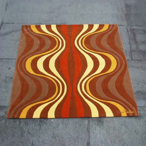 Verner Panton Onion I Carpet in Brown/Dark Red