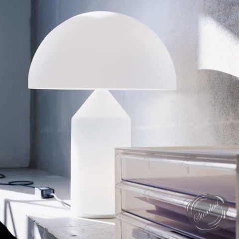 Atollo Modern White Glass Table Lamp by Oluce, Round Shade