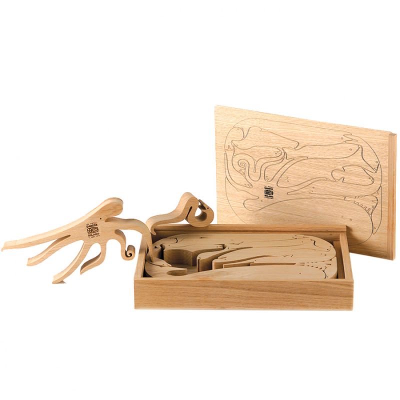 Enzo Mari 16 Pesci Puzzle – Danese Milano Oak Animal Puzzle