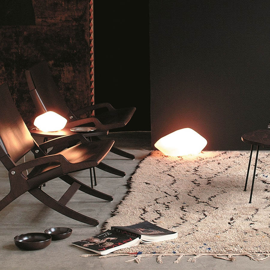 Pebble Stones Of White Glass Night Light Table Lamp Oluce