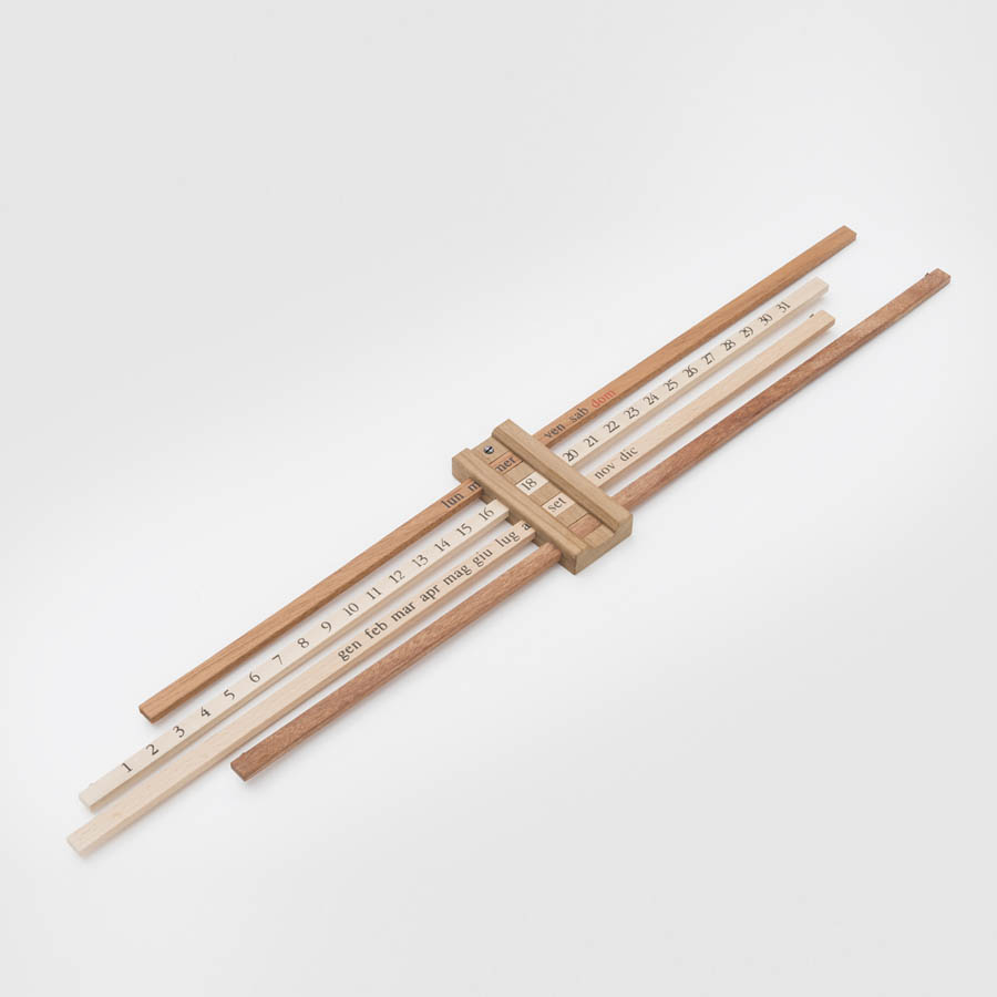 Calendario Bilancia Perpetual Wood Wall Calendar Danese Milano