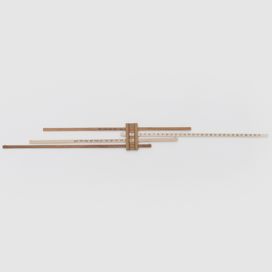 Calendario Bilancia Perpetual Wood Wall Calendar Danese Milano