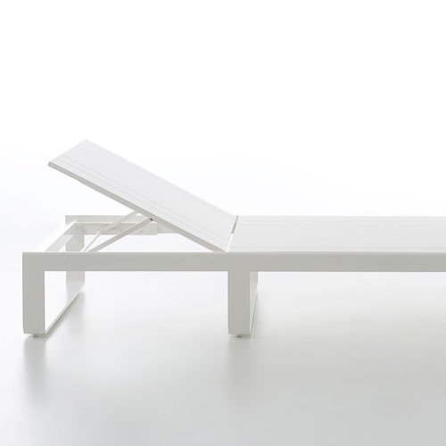 Gandia Blasco Cama Chill Flat Modern Outdoor Chaise Lounge Gandia Blasco Cama Chill Flat Modern Outdoor Chaise Lounge