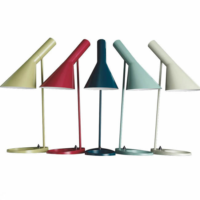 arne jacobsen lamp