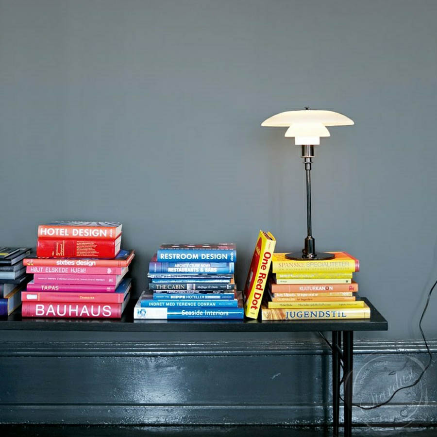 Ph 3 2 Modern Glass Table Lamp By Louis Poulsen Stardust