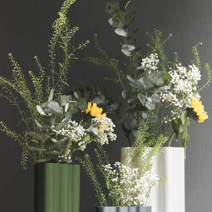 Bouroullec® Ceramique/Ceramic Vase (White) by Vitra | Stardust