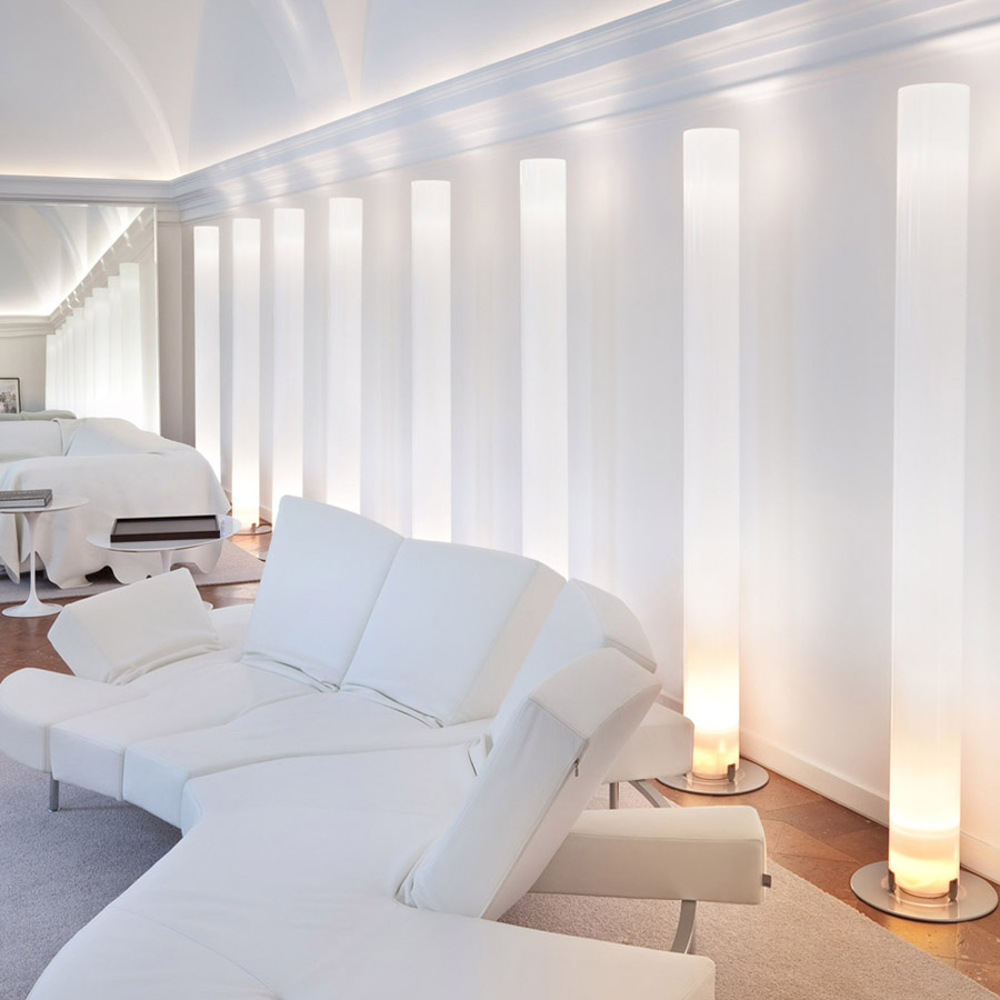 Flos White Stylos Floor Lamp By Achille Castiglioni